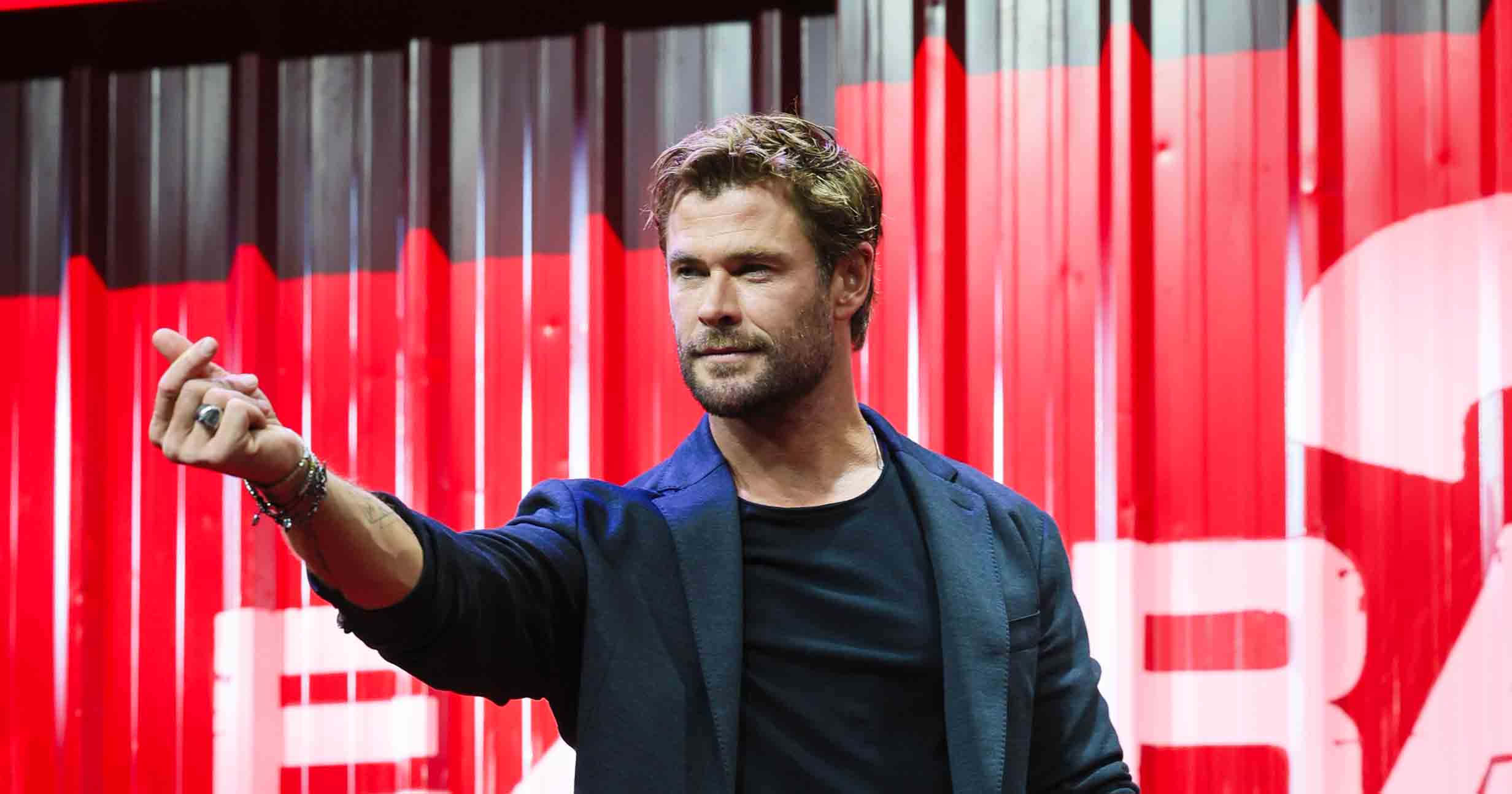 Chris Hemsworth on 'Extraction 2' and how he prepared for the jaw